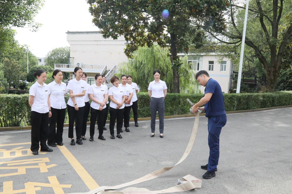 消防水带讲解(受访单位供图)